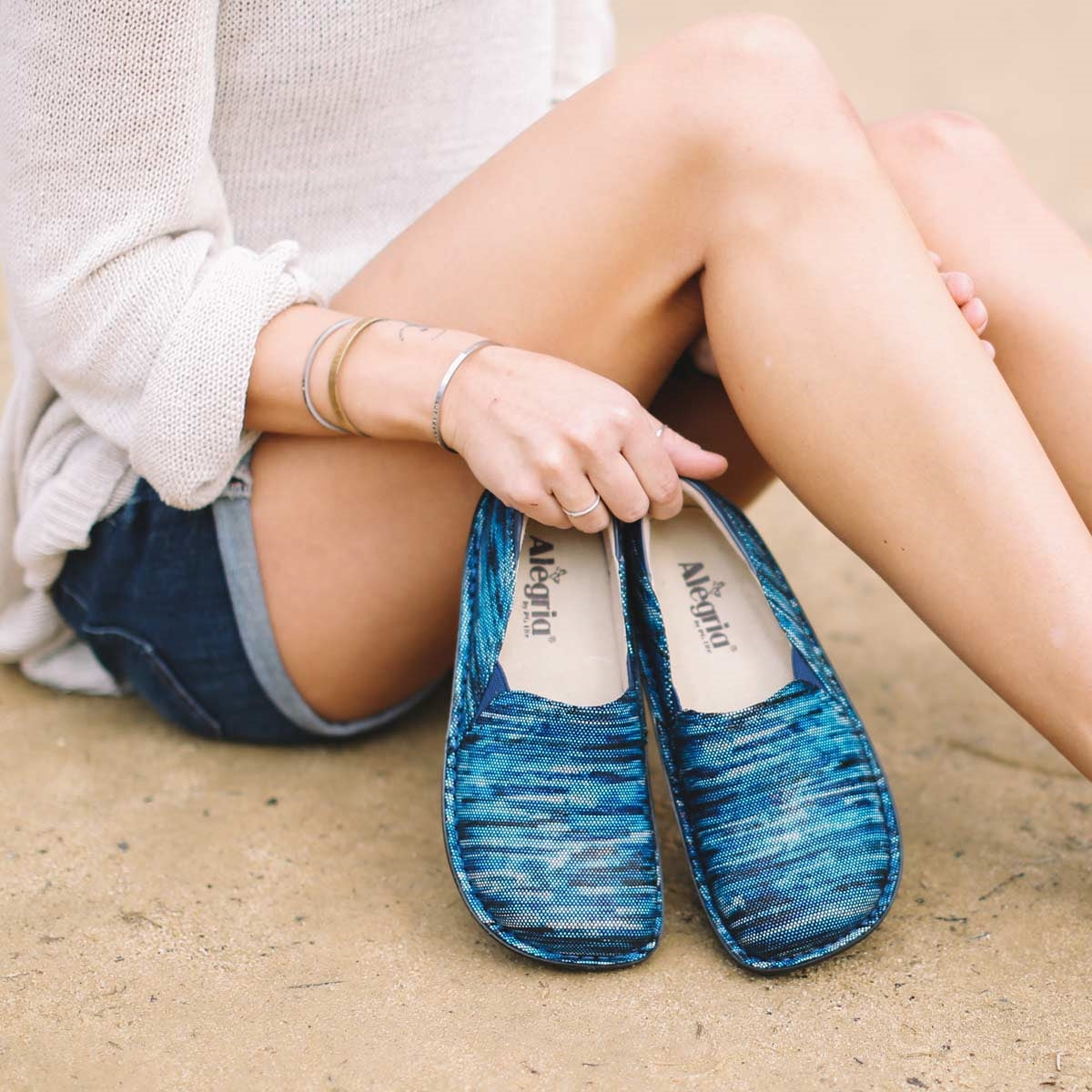 Alegria Debra Wavy Navy