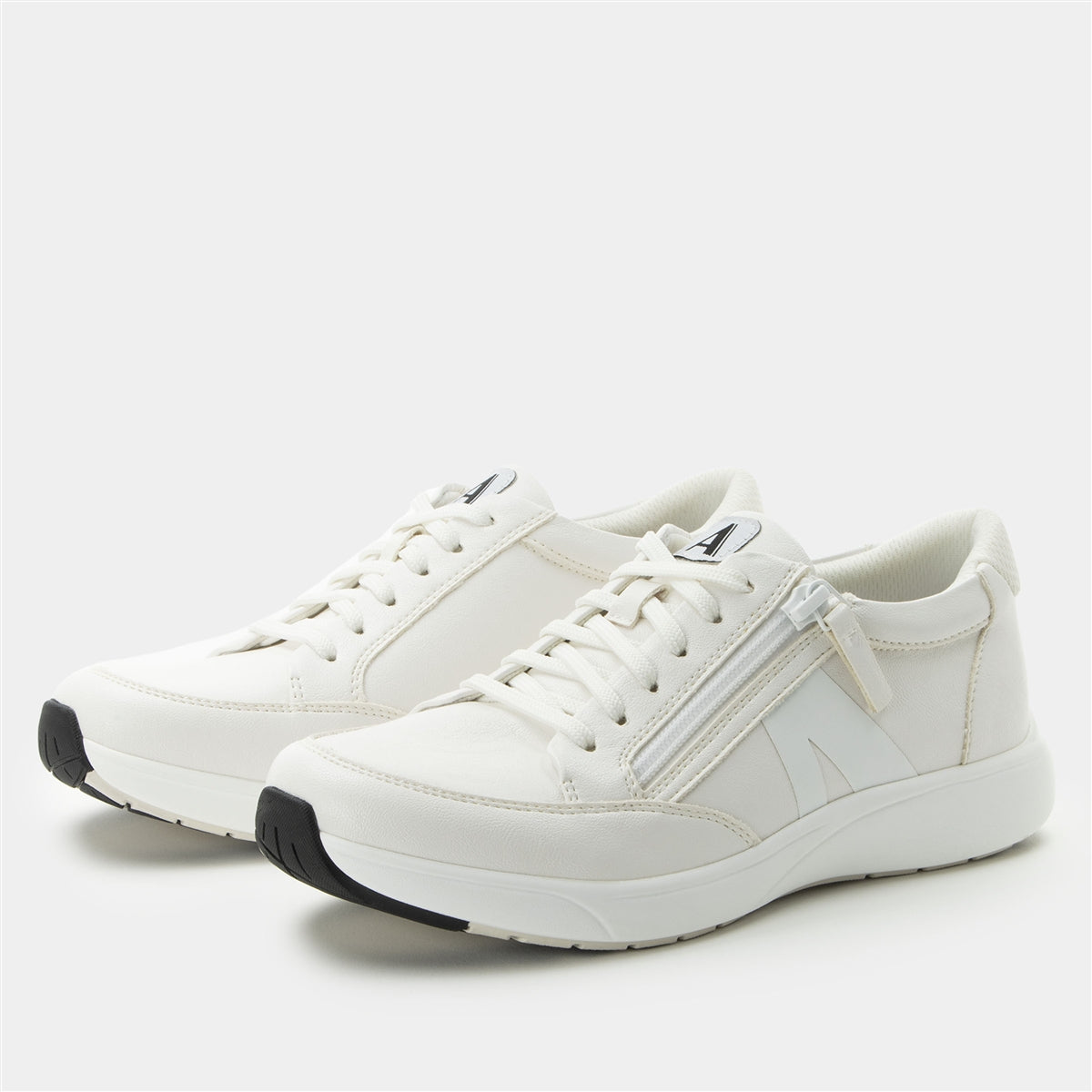Alegria Eazeer White Out