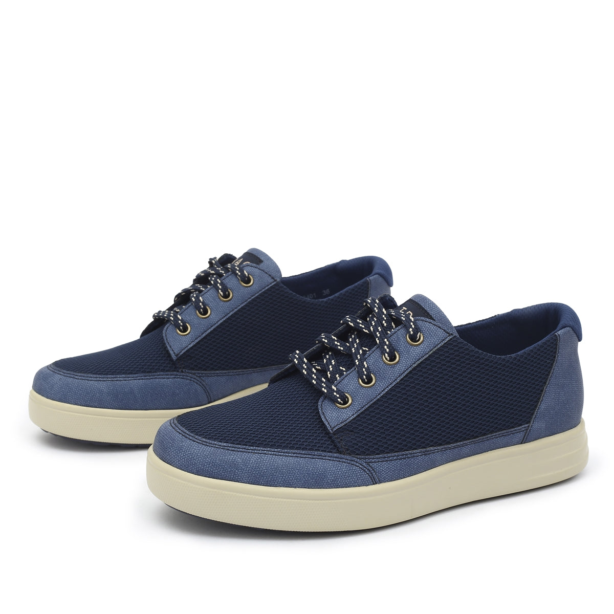 TRAQ Copacetiq Blue