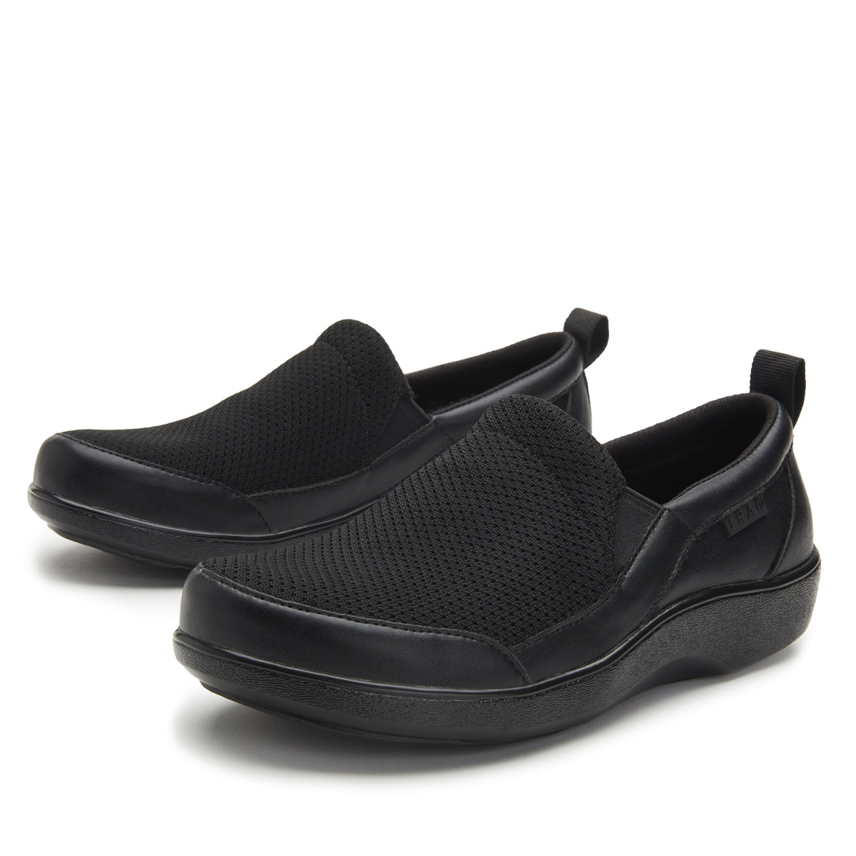 TRAQ Melodiq Black Out