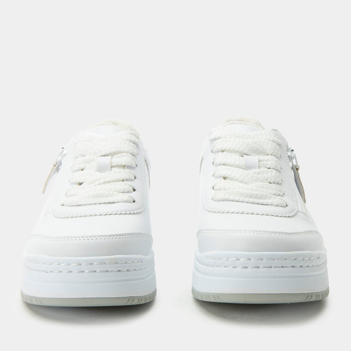 Averie Retro White