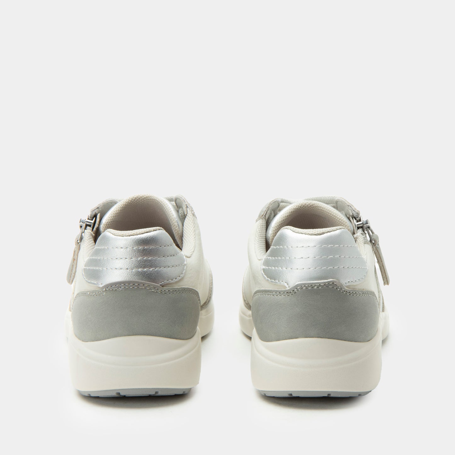 Eazeer Grey