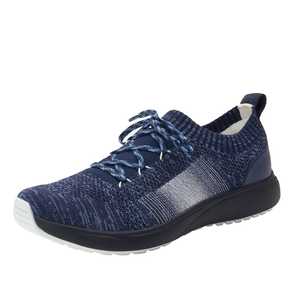 TRAQ Peaq Navy