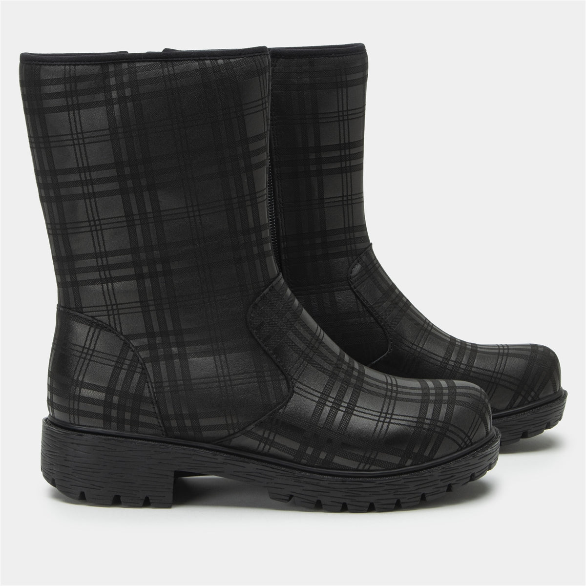 Alegria Chalet Plaid to Meet You