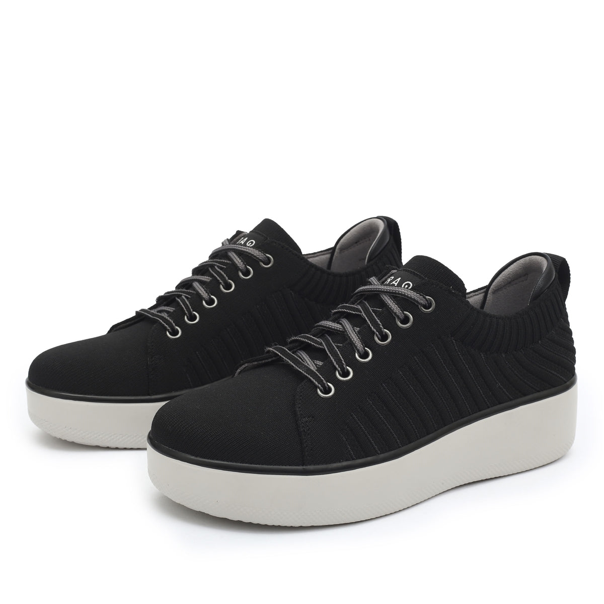 TRAQ Magiq Black