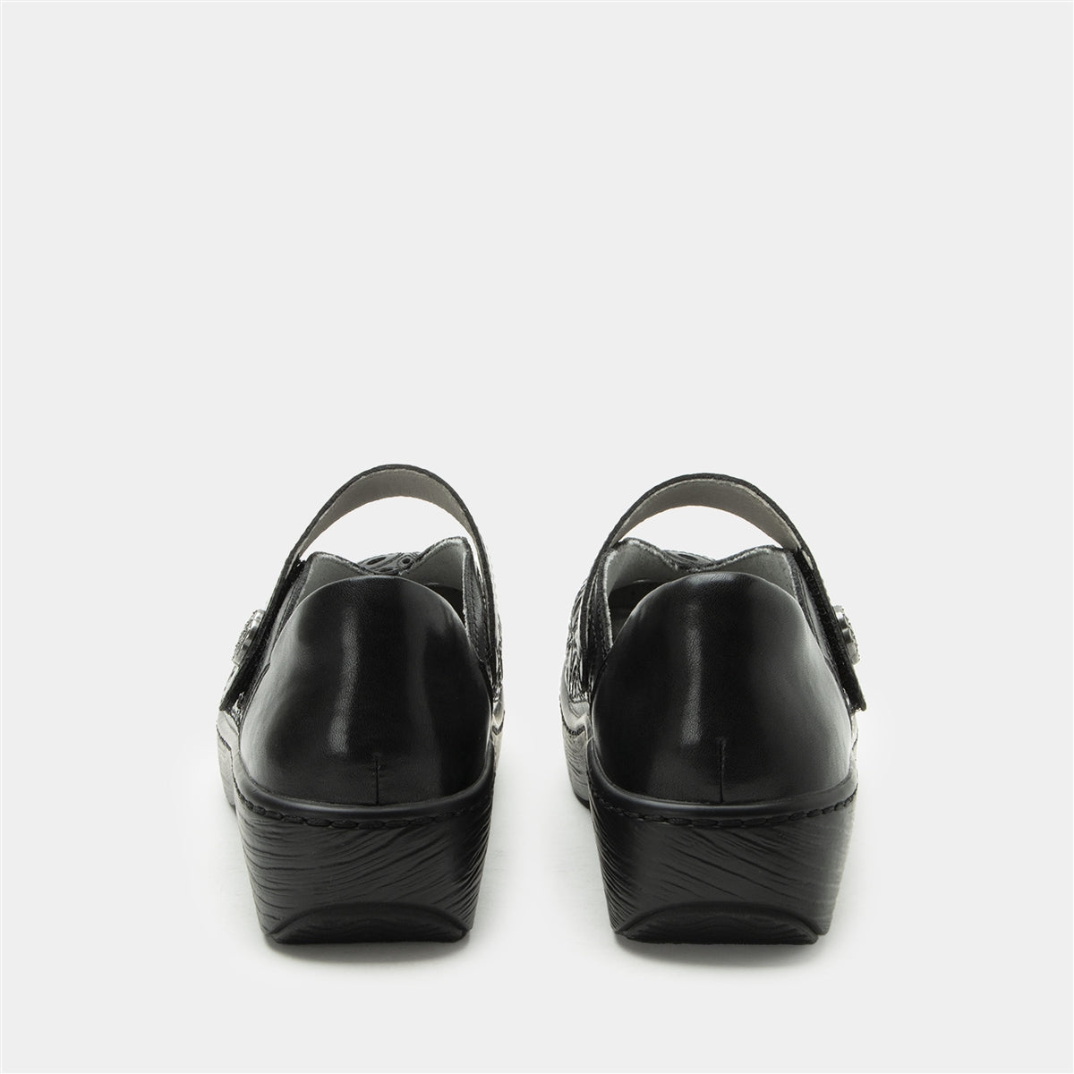 Opheliah Black Breeze