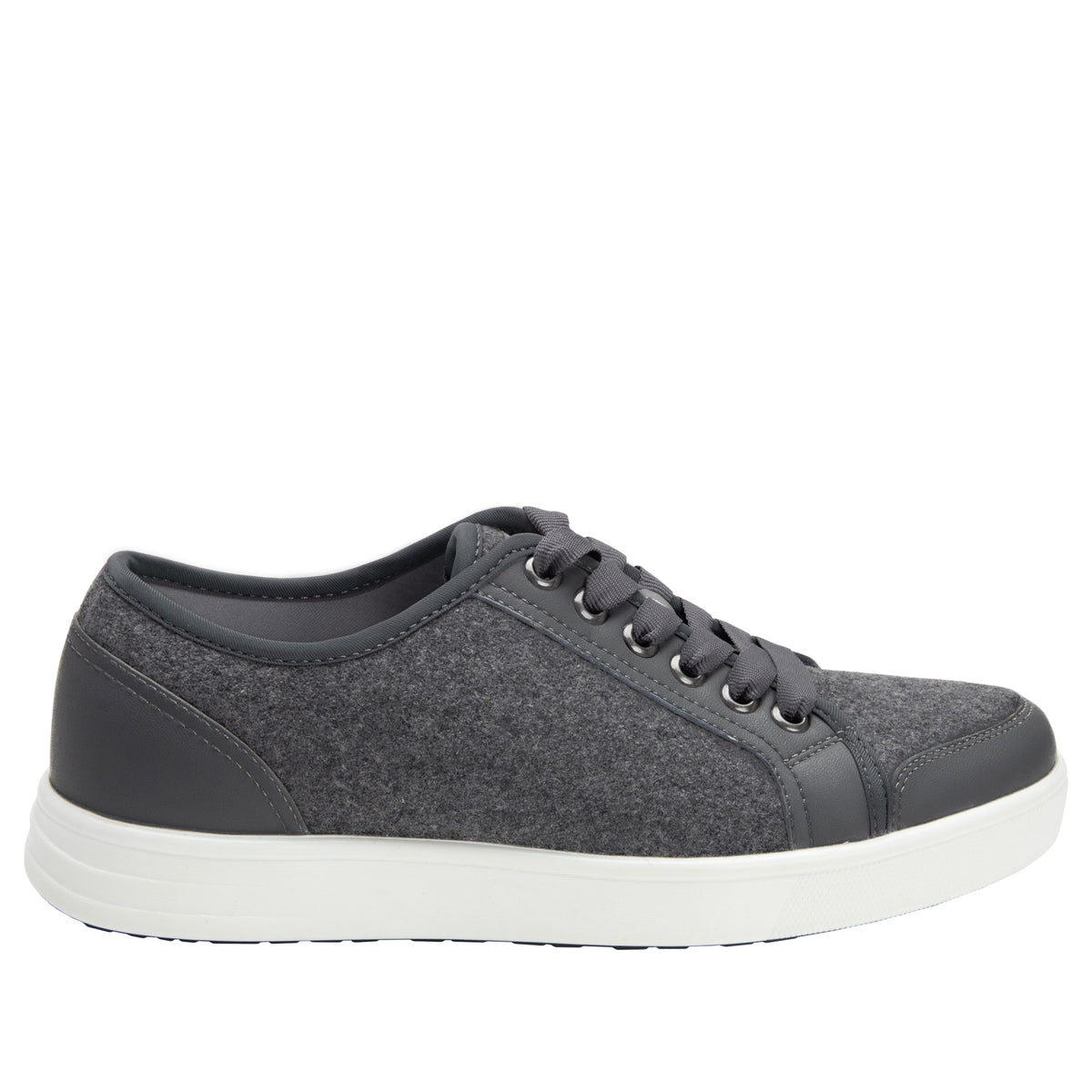 Lyriq Wooly Bully Grey