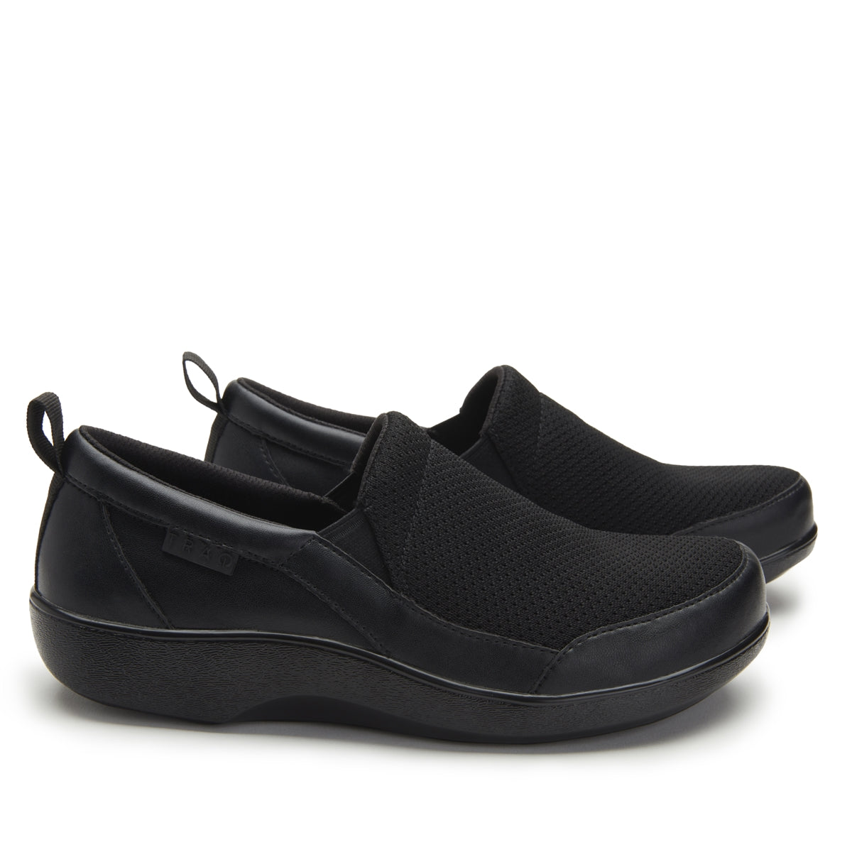 TRAQ Melodiq Black Out