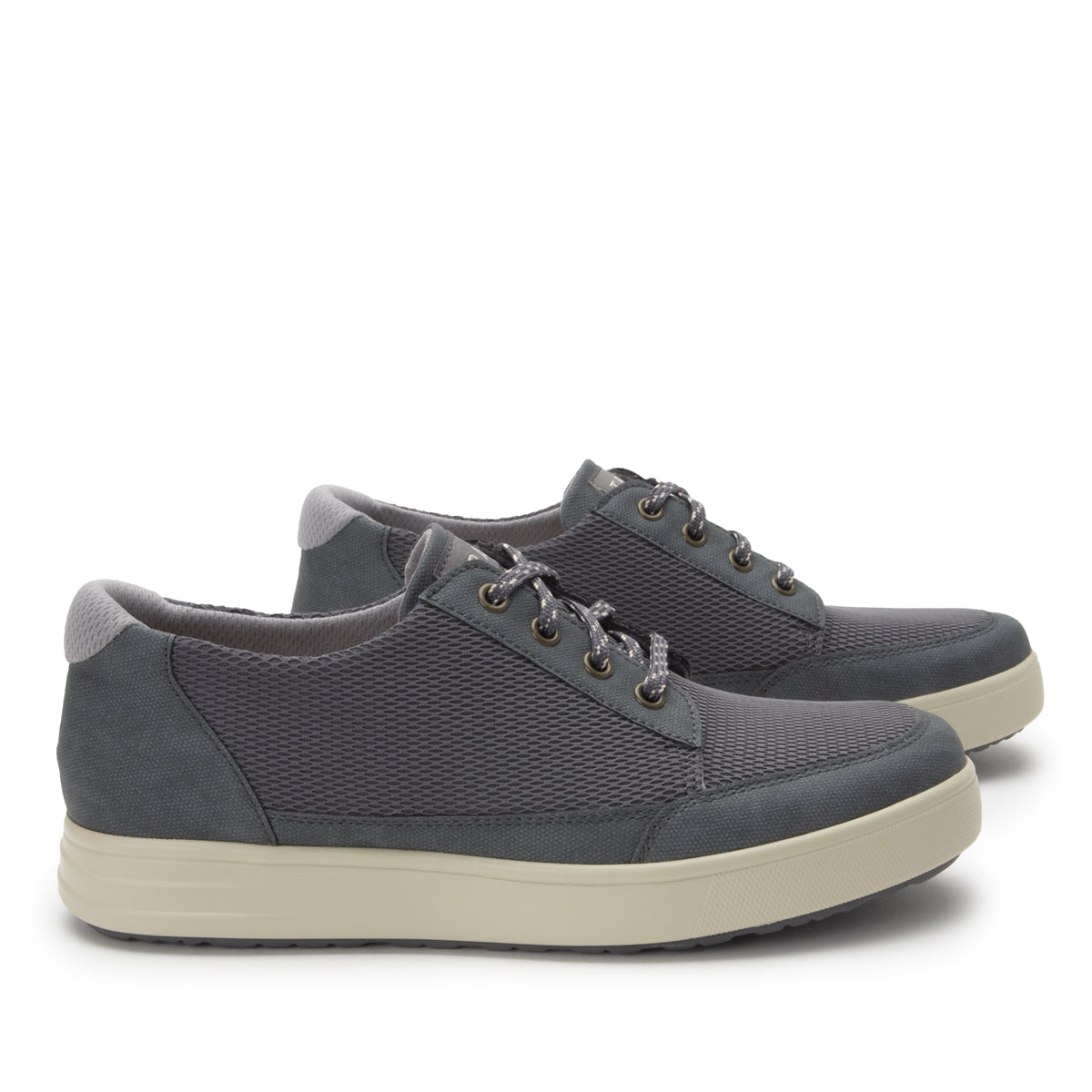 TRAQ Copacetiq Grey