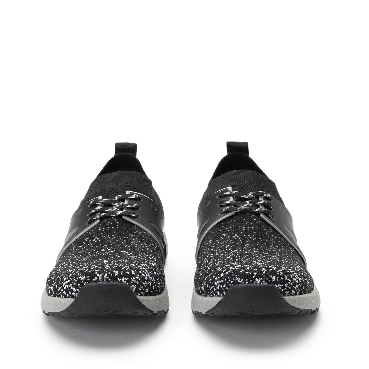 TRAQ Qool Black Multi