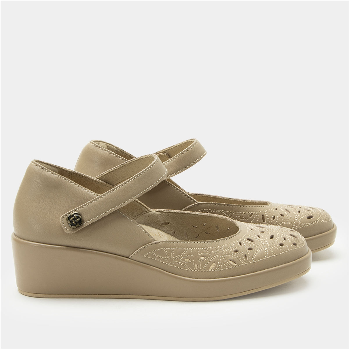 Alegria Hayes Beige Breeze
