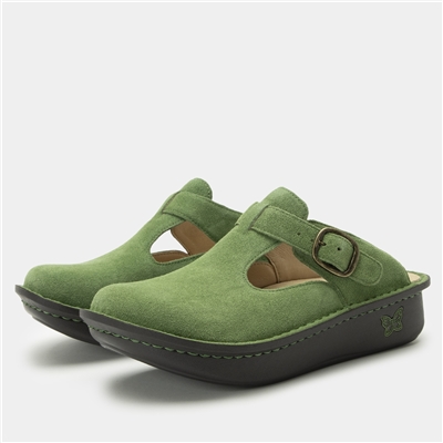image of orthopedic support shoes in olive