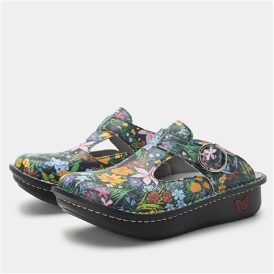 image of orthopedic support shoes in floral print