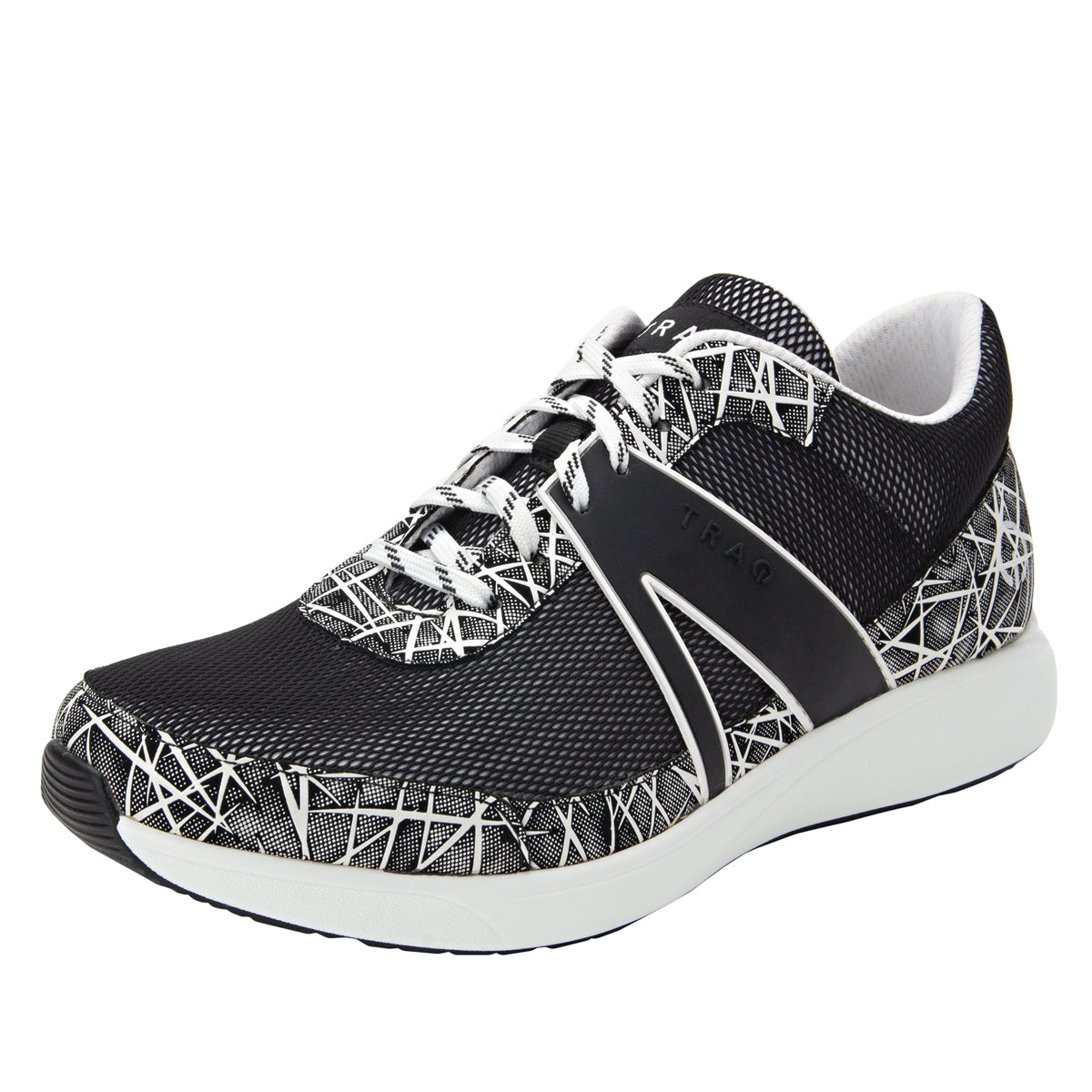 Qarma On Point White