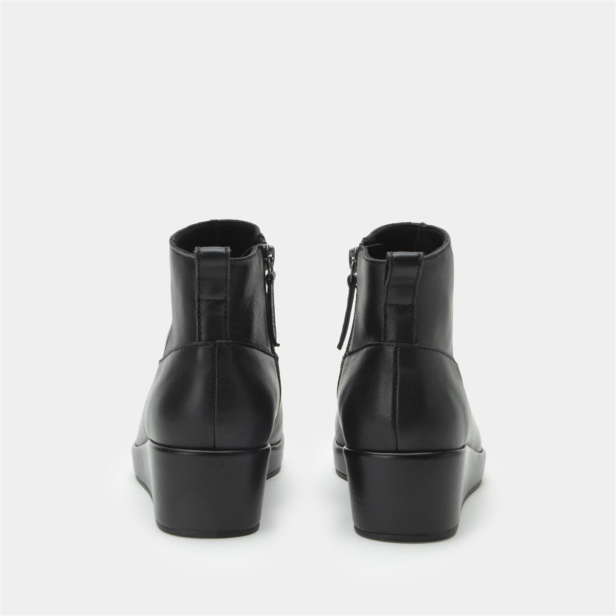 Alegria Hadi Black