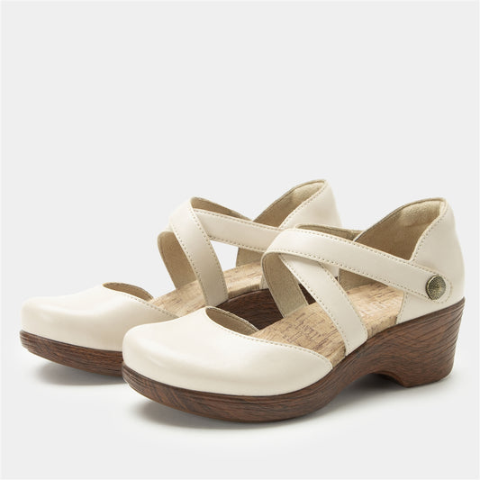 Alegria Savina Oat