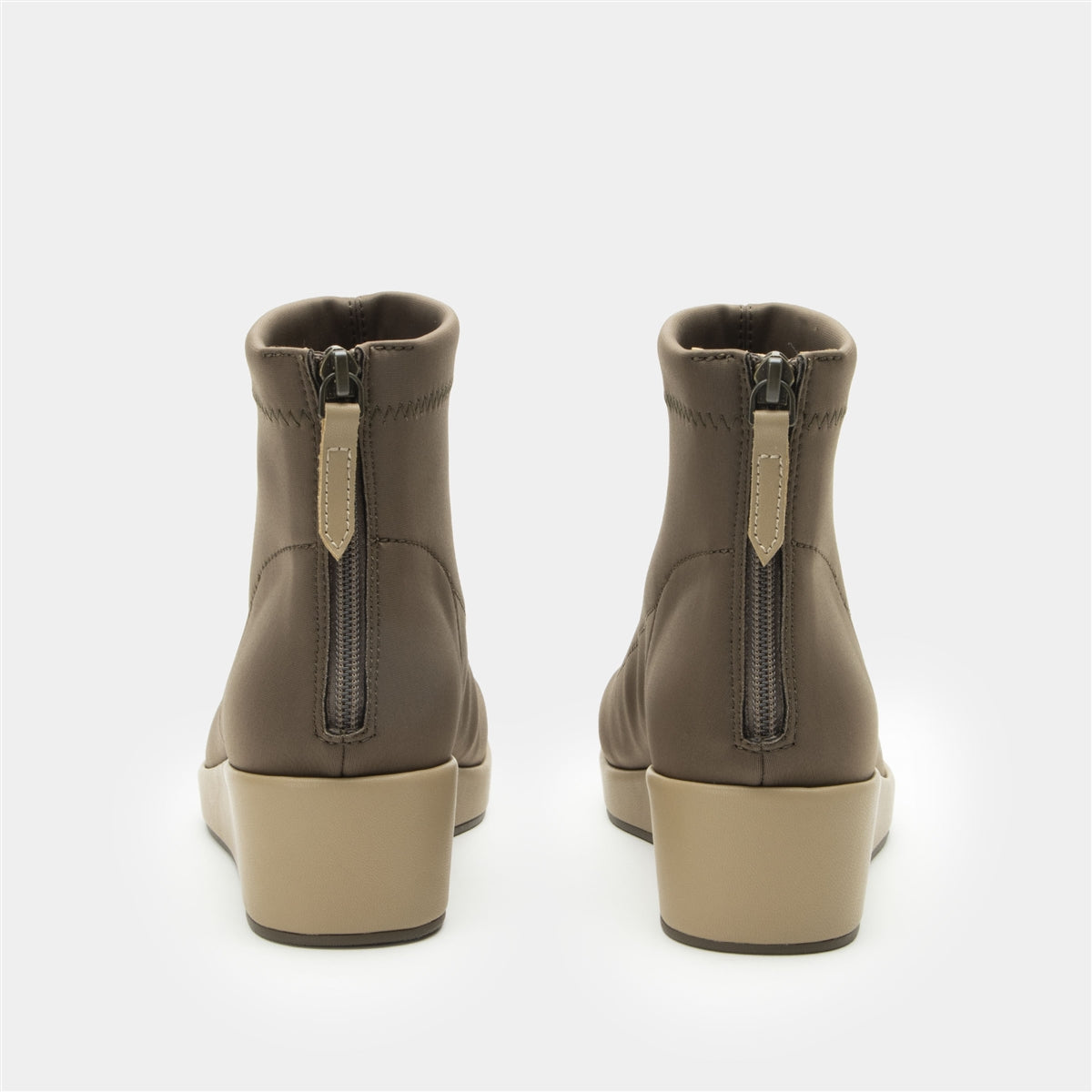 Alegria Harmoni Camel