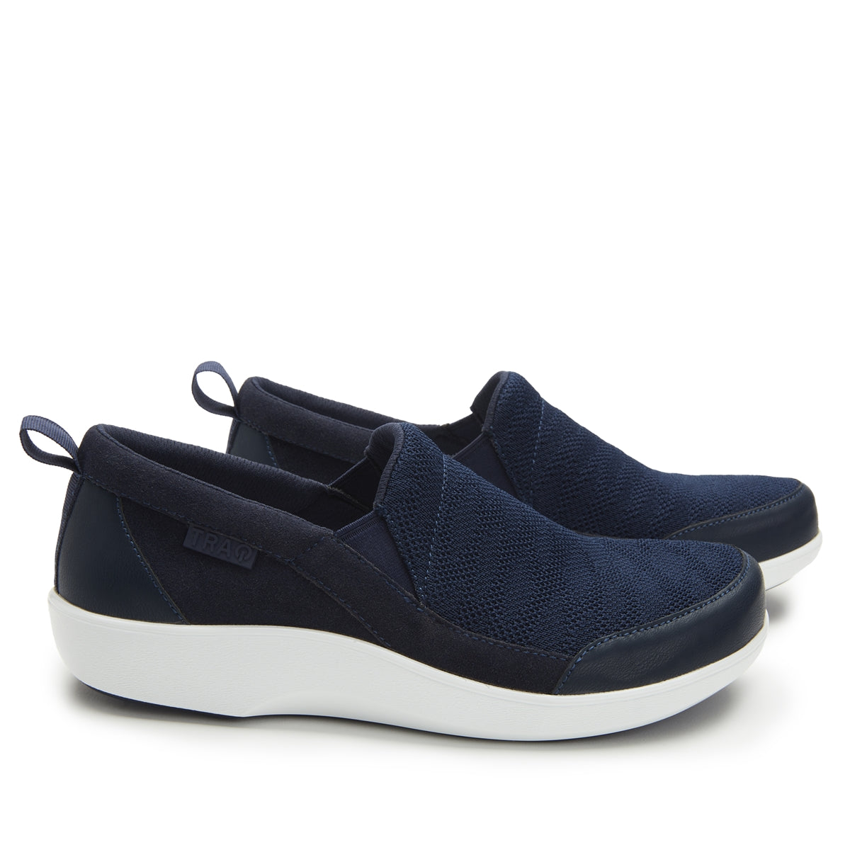 TRAQ Melodiq Navy Waves