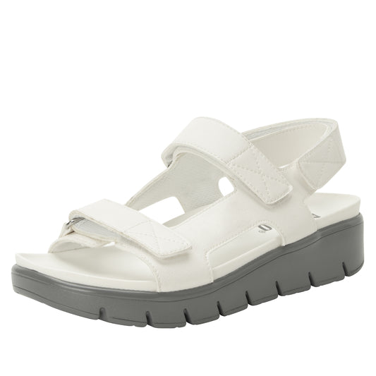 Alegria Henlee White