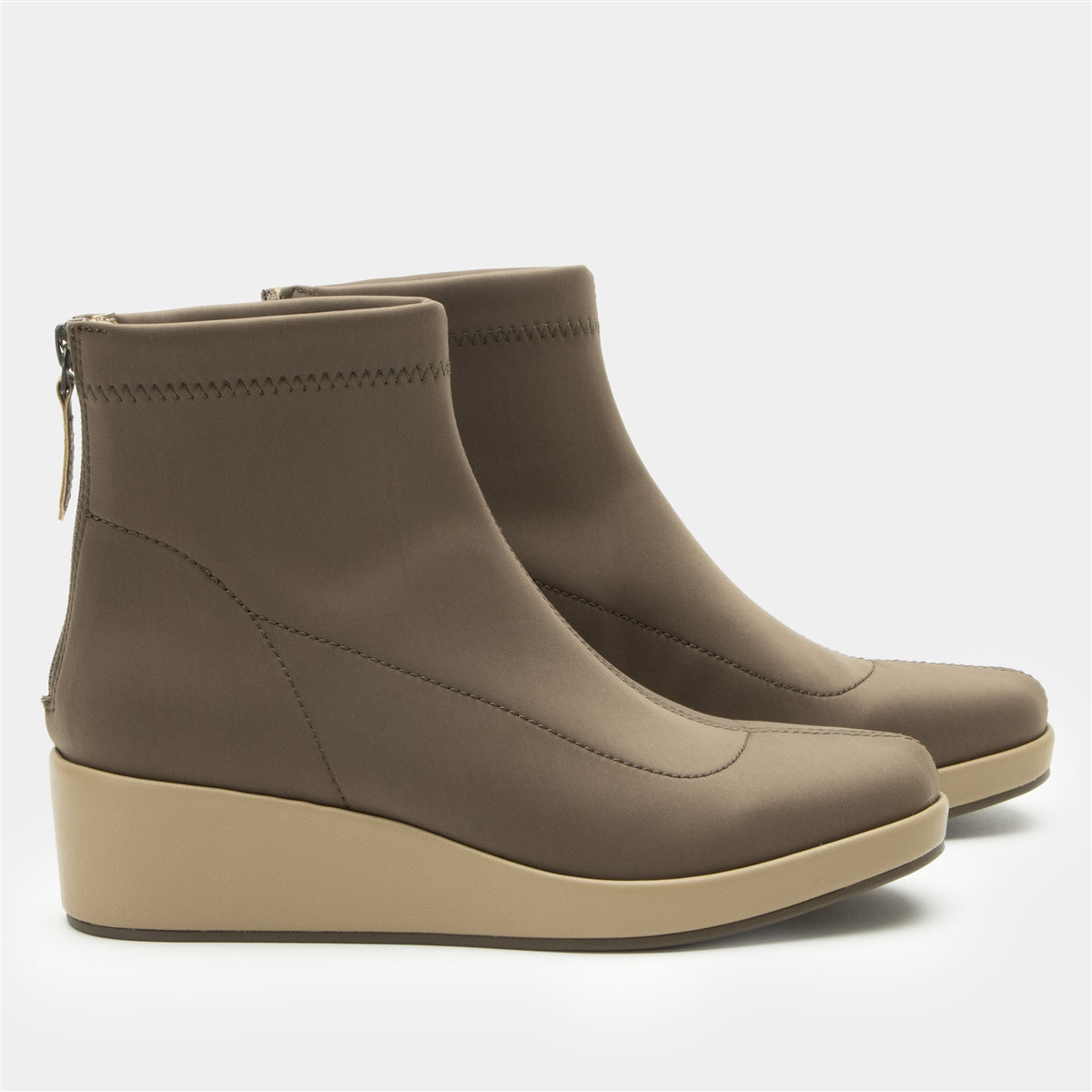 Alegria Harmoni Camel