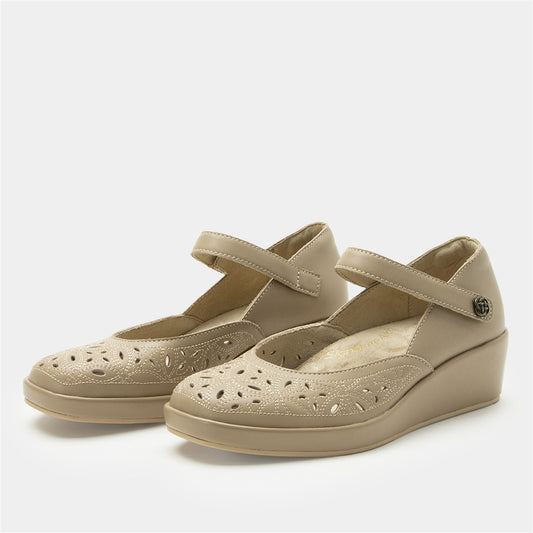 Alegria Hayes Beige Breeze