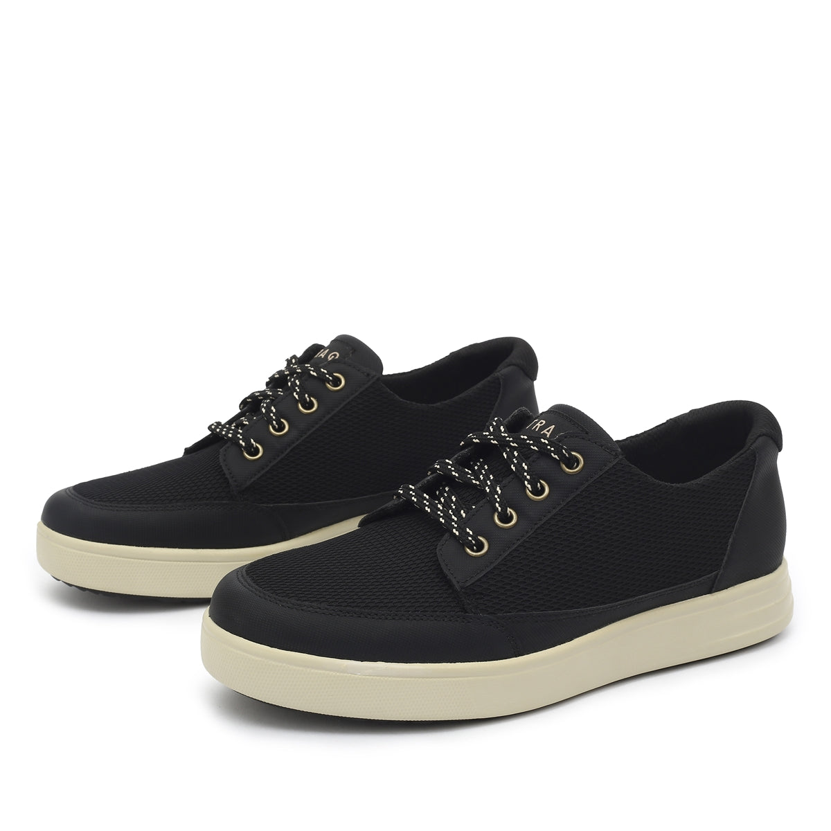 TRAQ Copacetiq Black