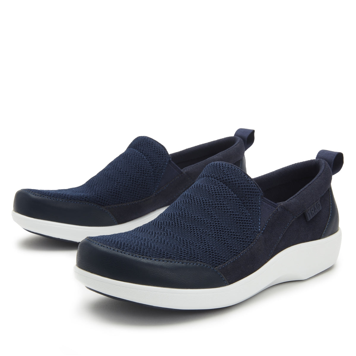 TRAQ Melodiq Navy Waves