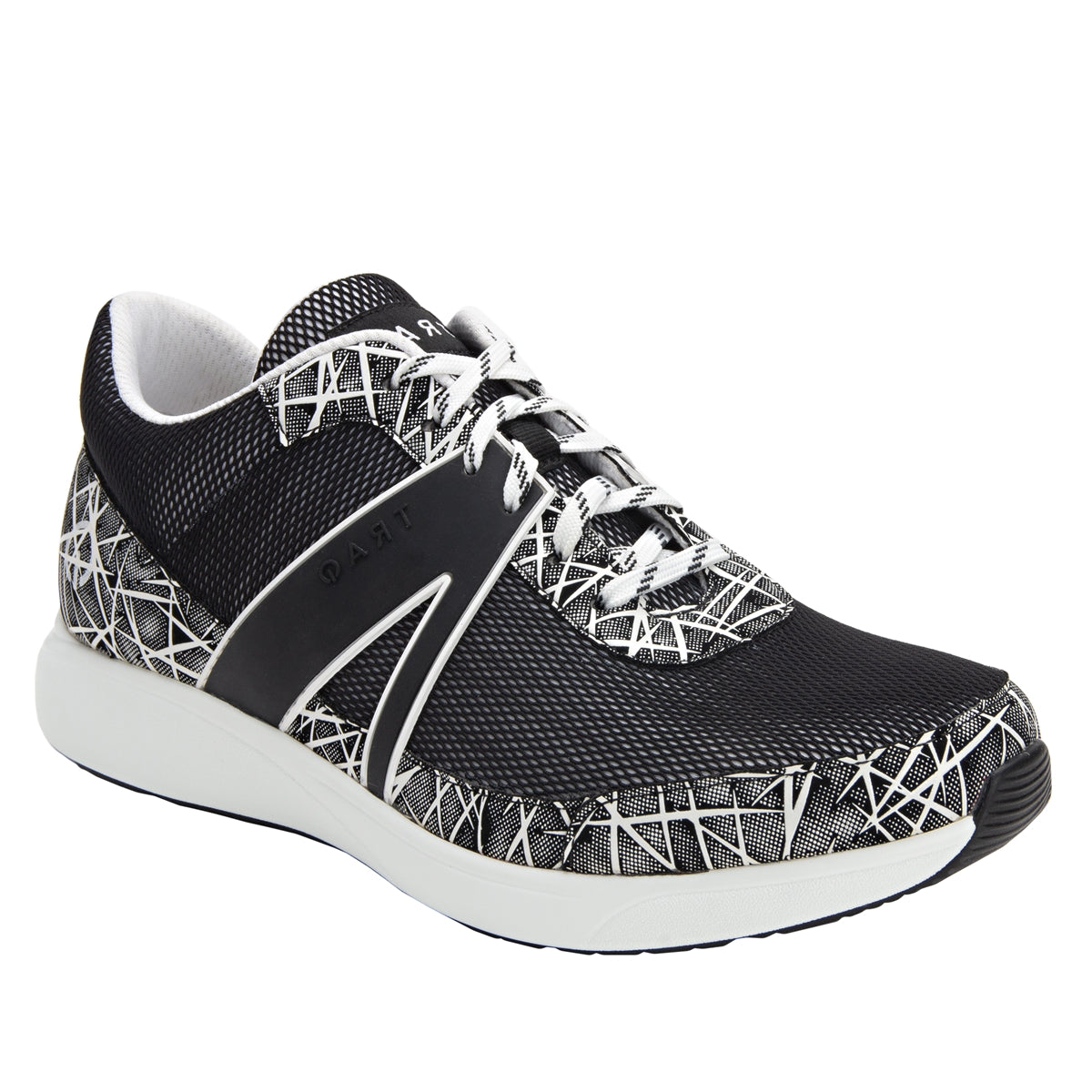 Qarma On Point White