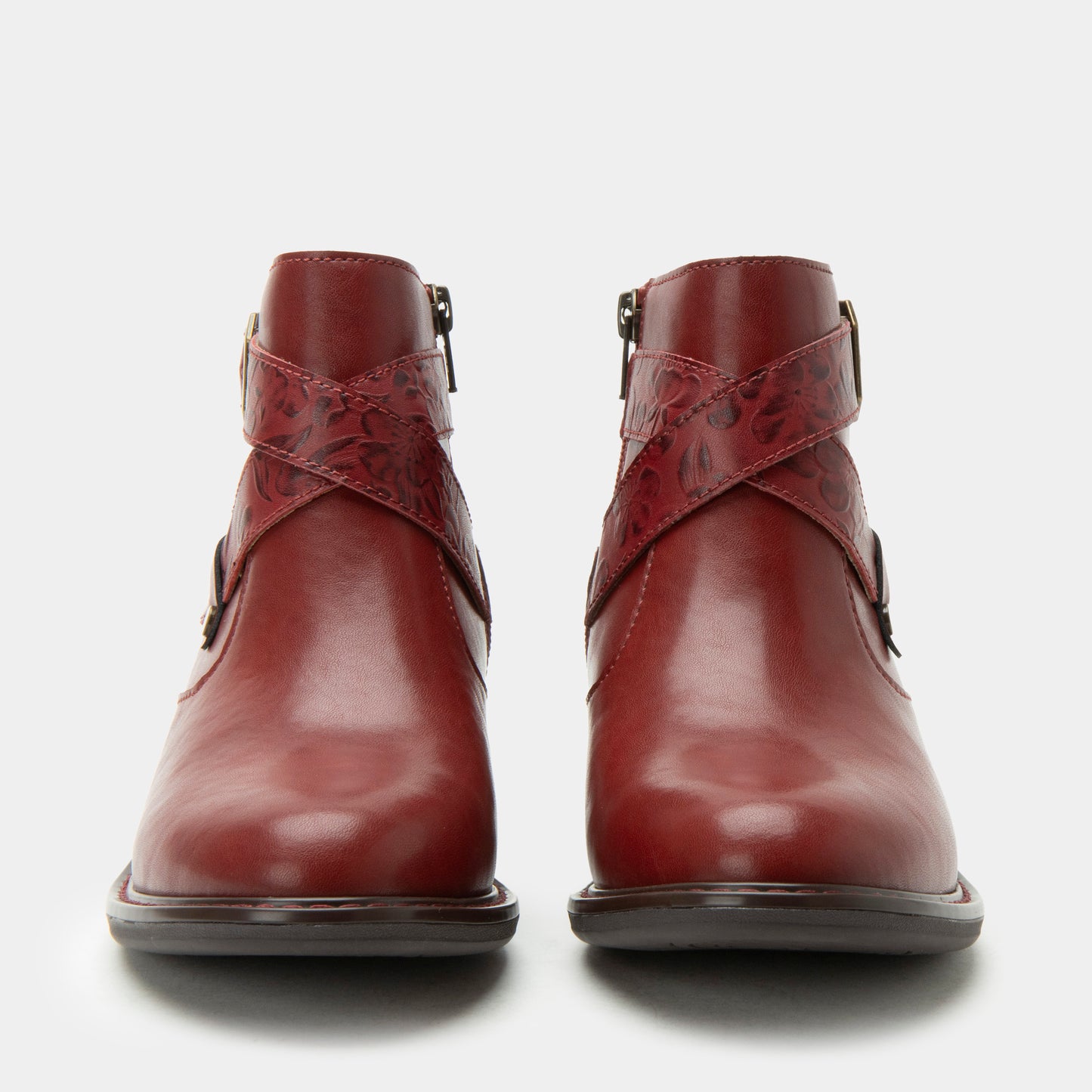 Millie Loretta Roja Wide