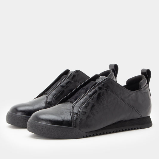 Reah Mirage Black