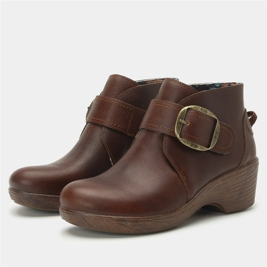 Alegria Symone Chestnut