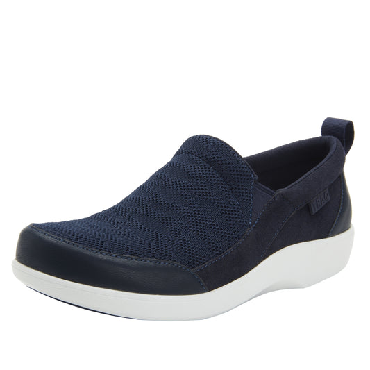 TRAQ Melodiq Navy Waves