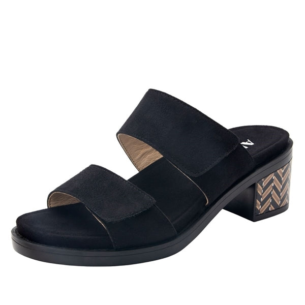 Alegria Tia Black
