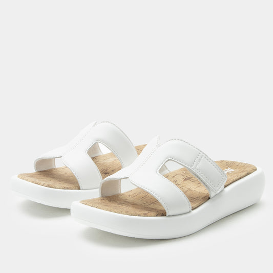 Alegria Portia All White