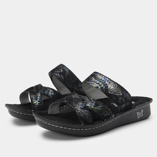 Alegria Victoriah Lustrous