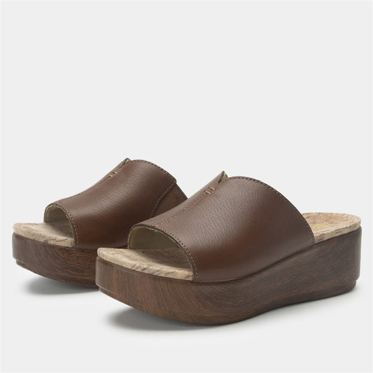 Alegria Triniti Clay